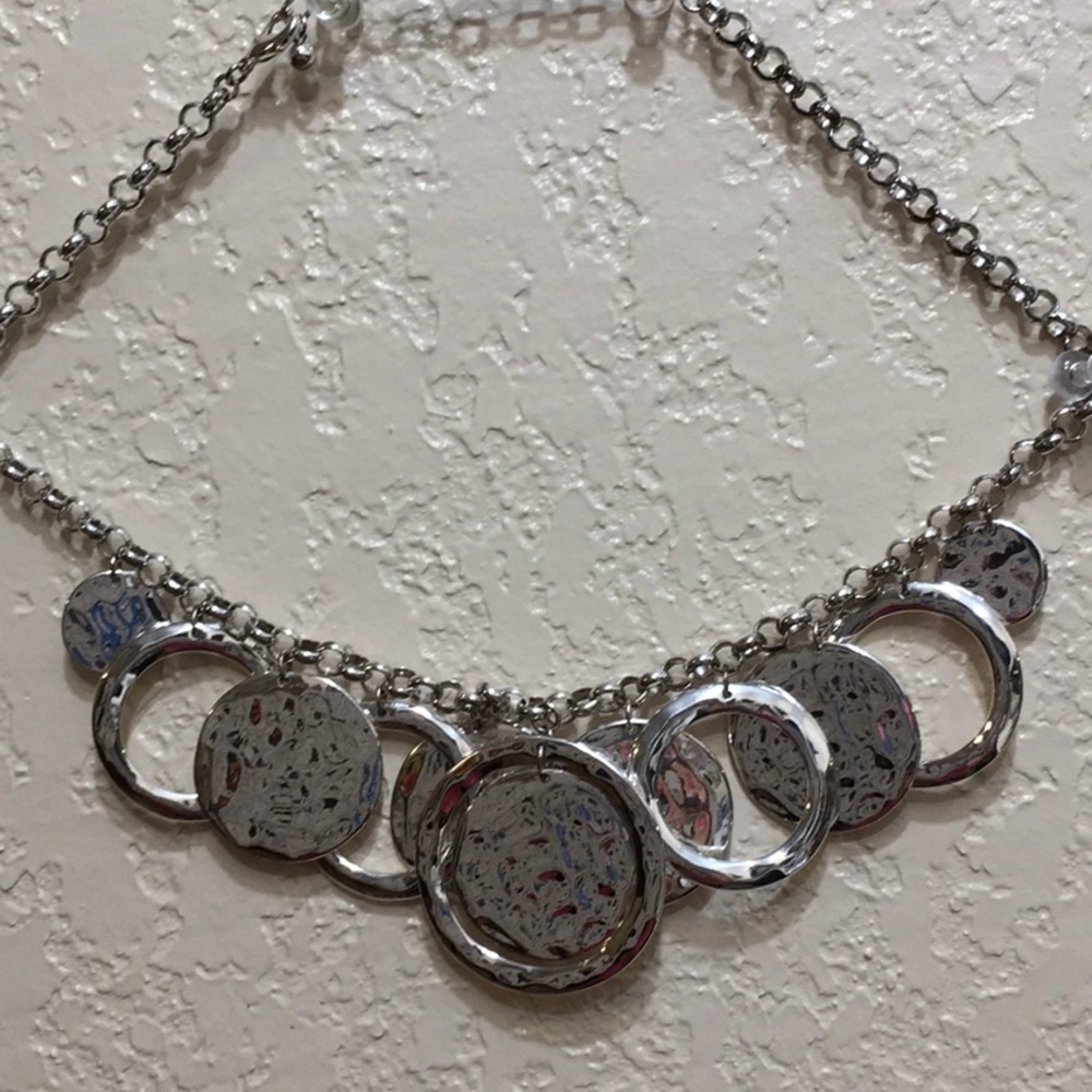 Gorgeous silver necklace